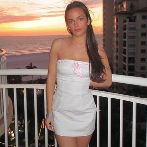 WHITE WITH PINK LACE EDIKTED STRAPLESS DRESS XS